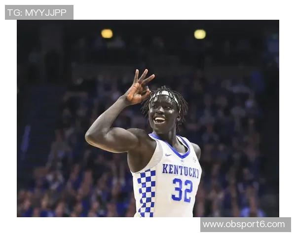 加布里埃尔高空跃起意外重摔下体撞击立柱引发男人们的共鸣与心痛