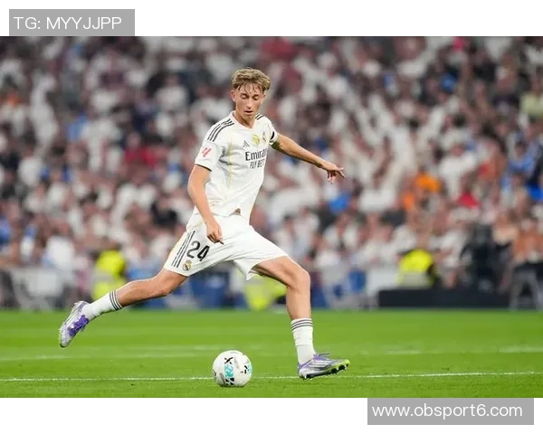 赫伊森主动向阿隆索和老将请教以提升比赛时的注意力集中能力 赫伊森主动向阿隆索和老将请教以提升比赛时的注意力集中能力